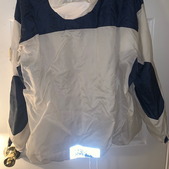First down windbreaker - Picture 2 of 3